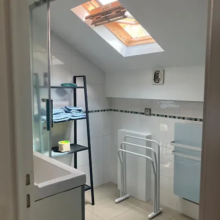 Lägenhet Centre-ville Climatise Avec Parking Gratuit